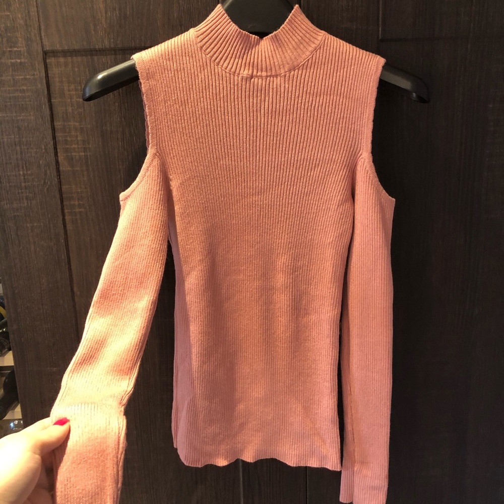 Mocneck sweater cut off shoulders small